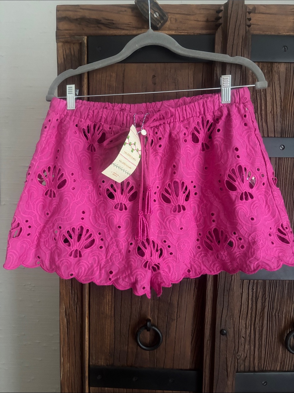 NWT Farm Rio Women’s Pink Eyelet Seashell Drawstring Shorts